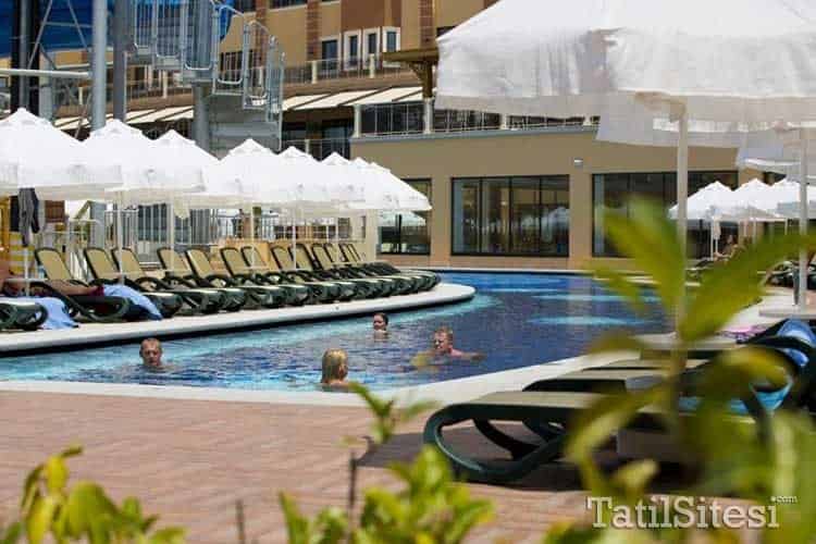 Villa Side Residence